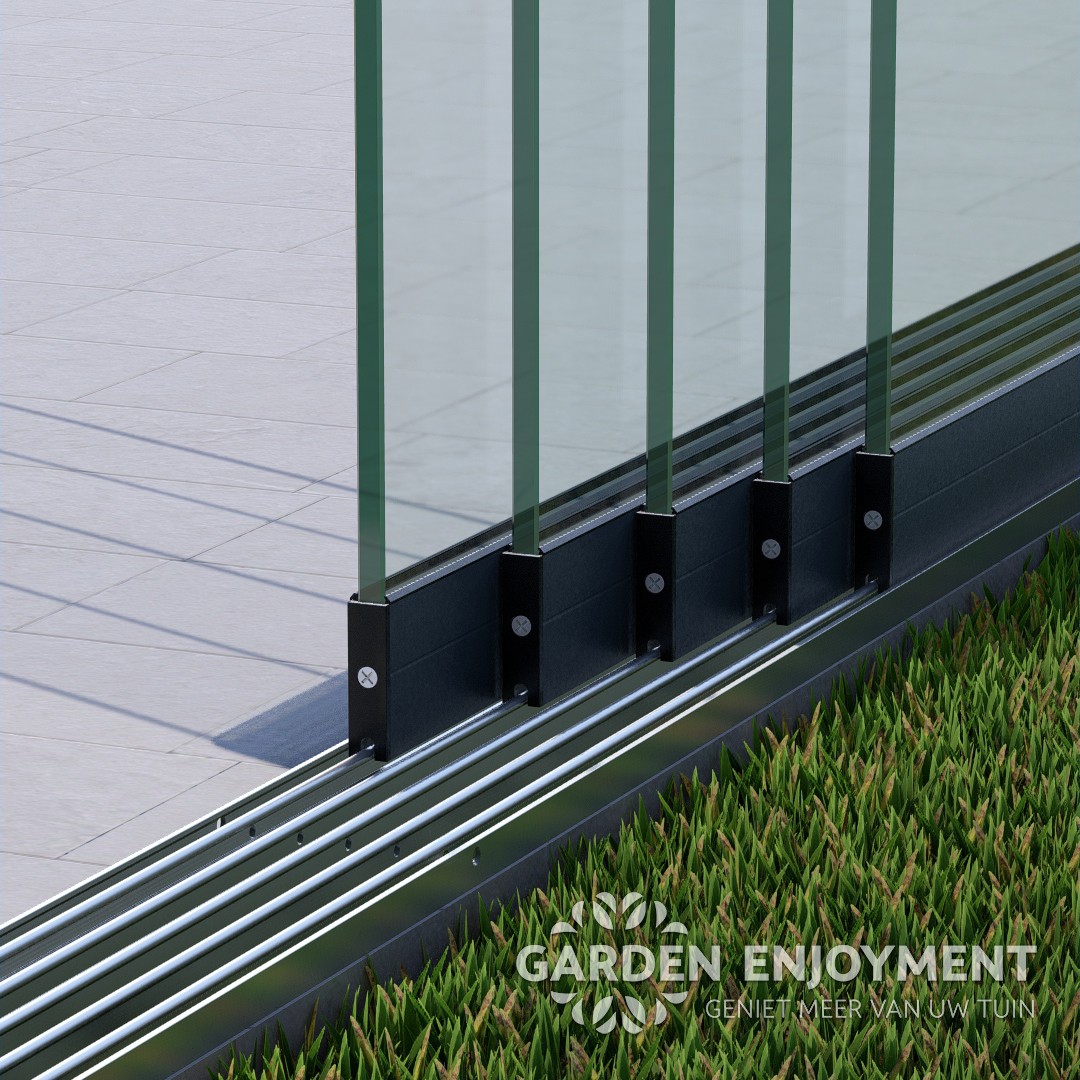 5 rail glazen schuifwand antraciet RAL 7016S van 446 cm breed en een totale hoogte van 235 cm GE01